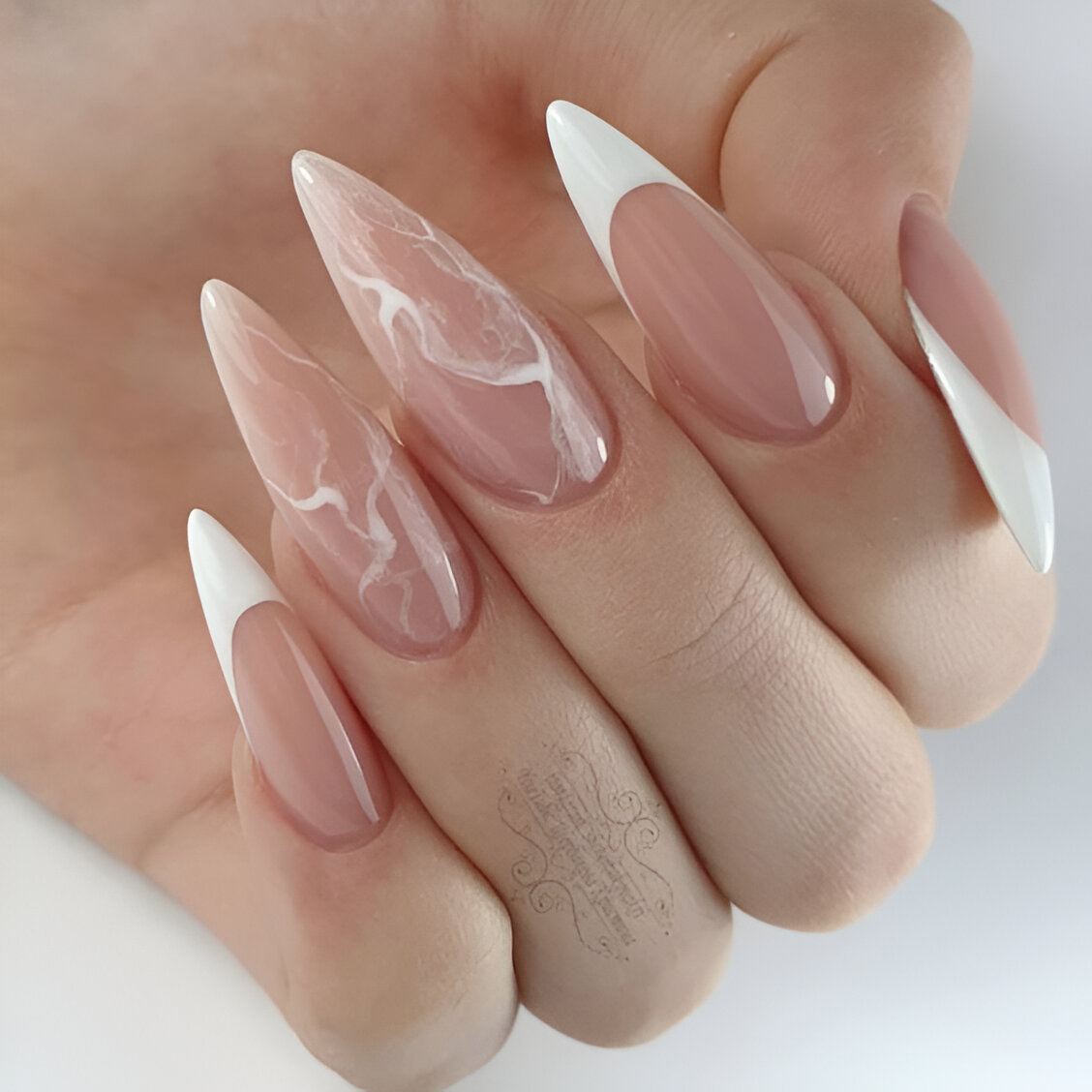 30 Classy Nude Nail Designs Perfect For Elegant Ladies - T-News