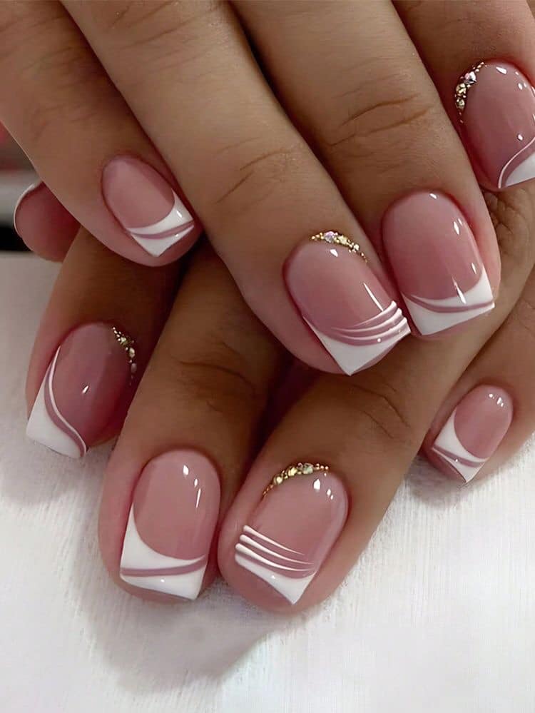 30 Classy Nude Nail Designs Perfect For Elegant Ladies - T-News