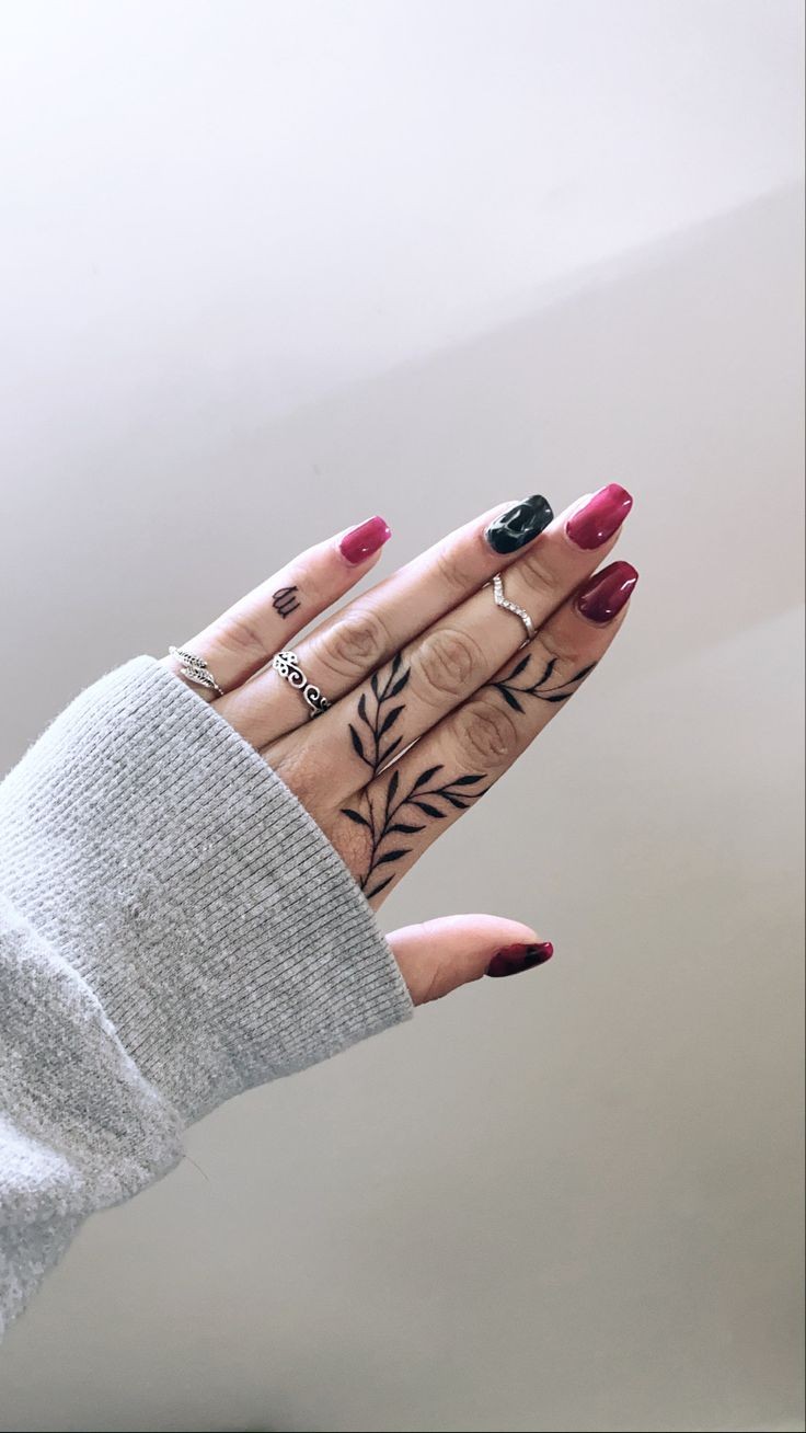 Wonderful Hand Tattoo Ideas