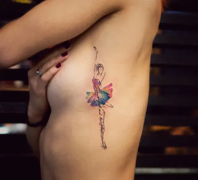 Watercolor tattoos with an artistic flair resemble beautifully painted brushstrokes on the canvas of skin