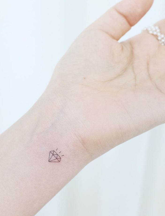 The Very Best Miniature Tattoos Ever Created