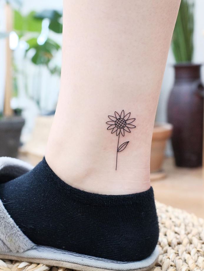 The Very Best Miniature Tattoos Ever Created