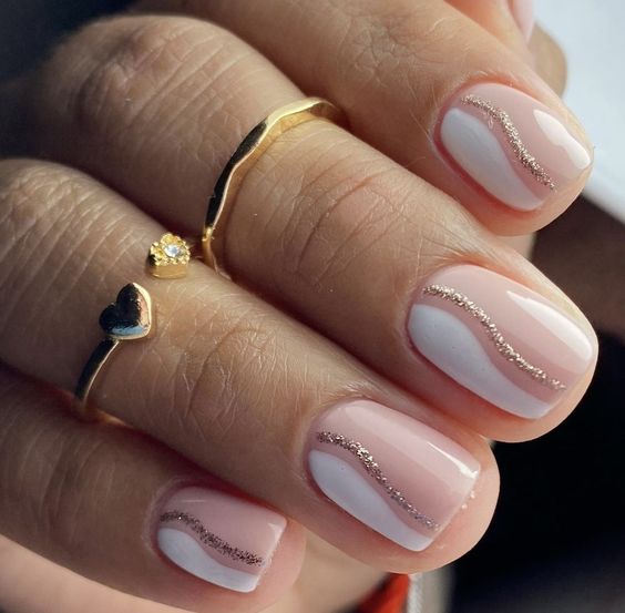 Achieve the Perfect Manicure with Chrome Nails!