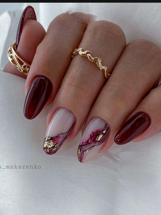 Achieve the Perfect Manicure with Chrome Nails!