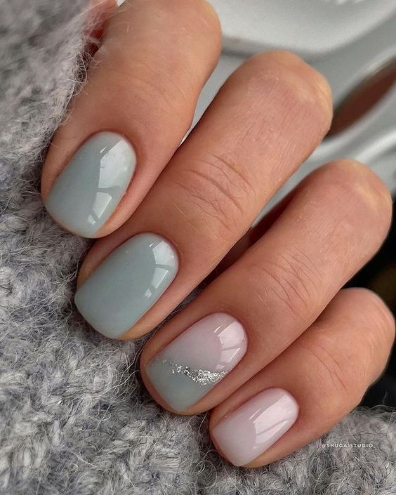 Achieve the Perfect Manicure with Chrome Nails!