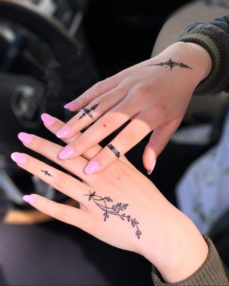 Wonderful Hand Tattoo Ideas