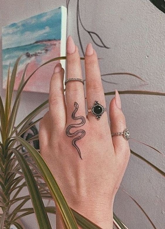 Wonderful Hand Tattoo Ideas