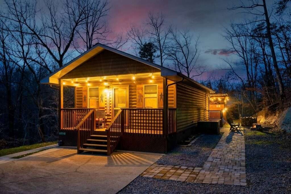 A charming tiny home perfect for lovers to enjoy