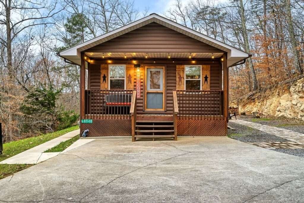 A charming tiny home perfect for lovers to enjoy