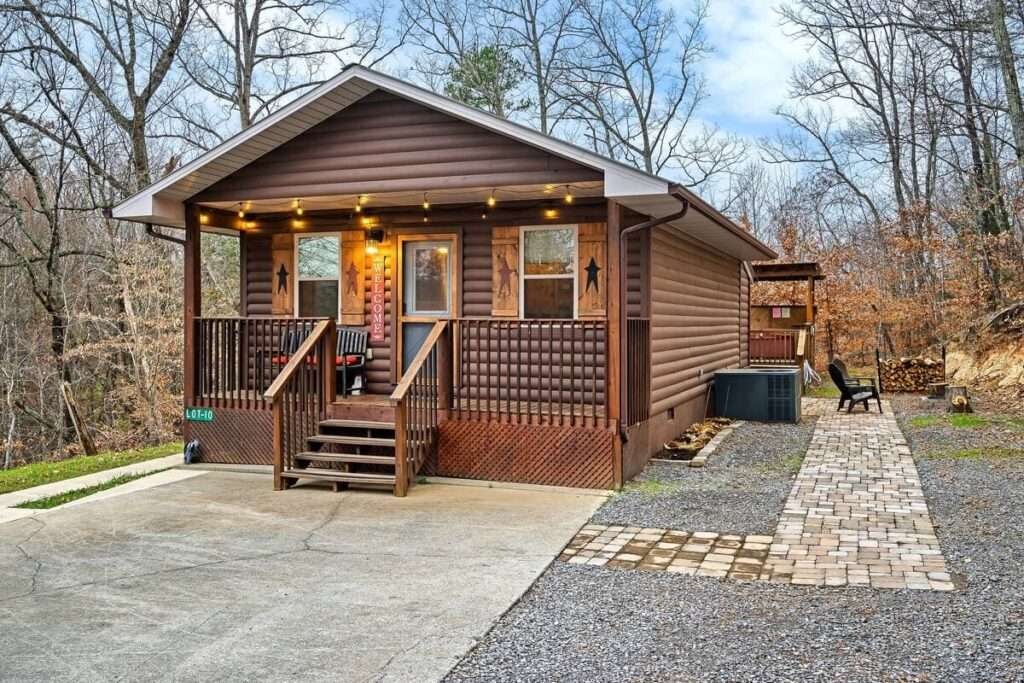 A charming tiny home perfect for lovers to enjoy