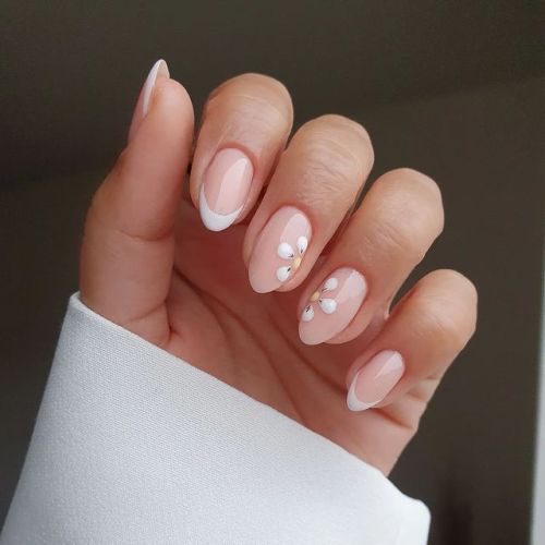 pastel nails