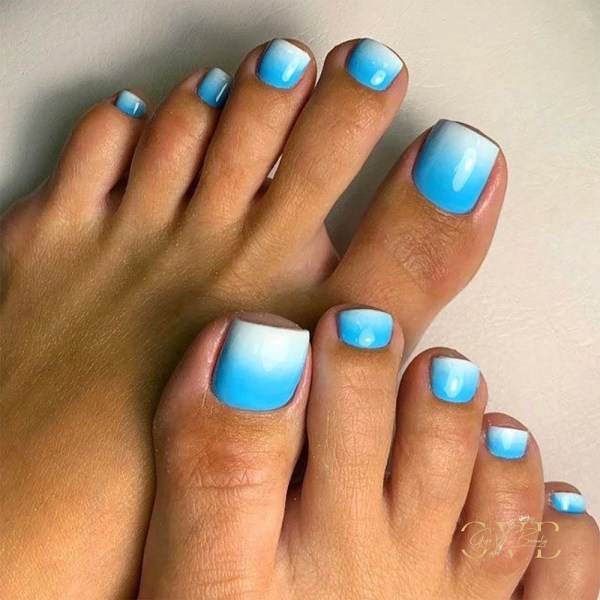 Blue to White Ombre Toe Nails Design