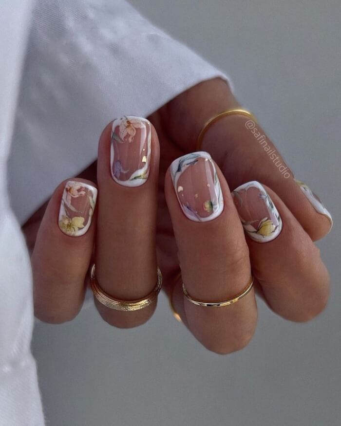 30 Alluring Floral Nail Ideas That Will Turn Your Hands Into Mini-Gardens - 239