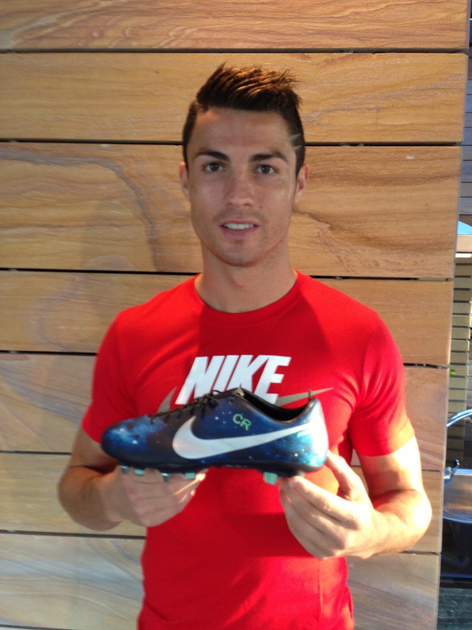 Cristiano Ronaldo on X: "My new #Mercurial boots from @NikeFootball - what  do you think? http://t.co/VWxGRPNX37" / X