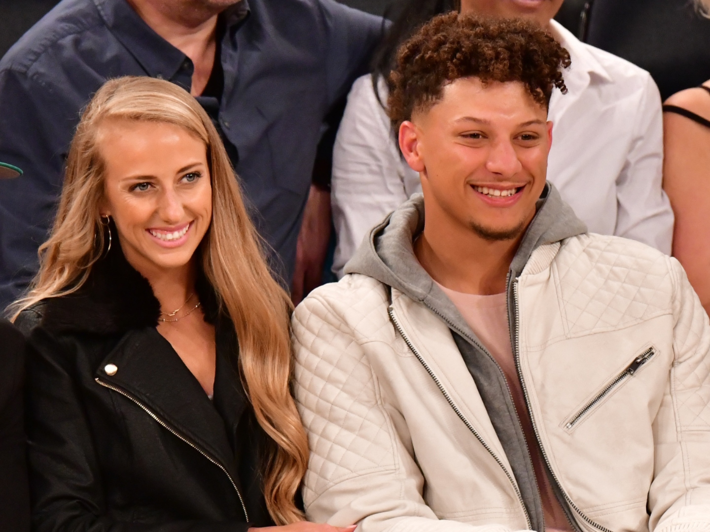 See Brittany & Patrick Mahomes Son Bronze's Festive Game Day Outfit – SheKnows