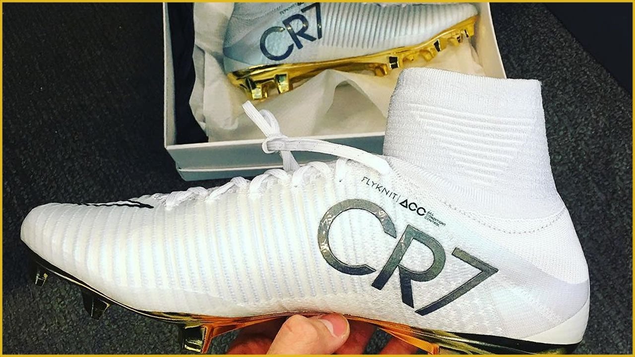 RARE Cristiano Ronaldo Nike Vitorias Limited Edition CR7 Mercurial Superfly  Boots - YouTube