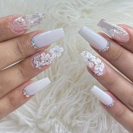 55+ Gorgeous Milky White Nail Polish Designs 2023