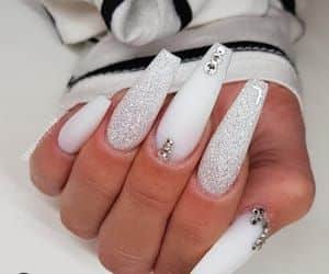 55+ Gorgeous Milky White Nail Polish Designs 2023