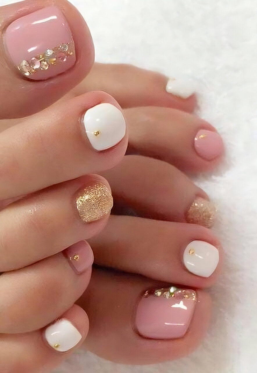 Las 38 mejores uñas de los pies para bodas para lucir glamurosas al instante - 255