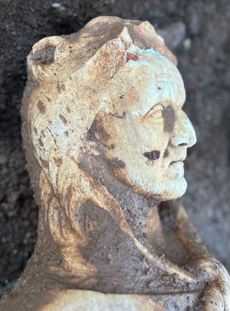 Life-size statue of Hercules discovered on the Appian Way -  Archeotravelers.com