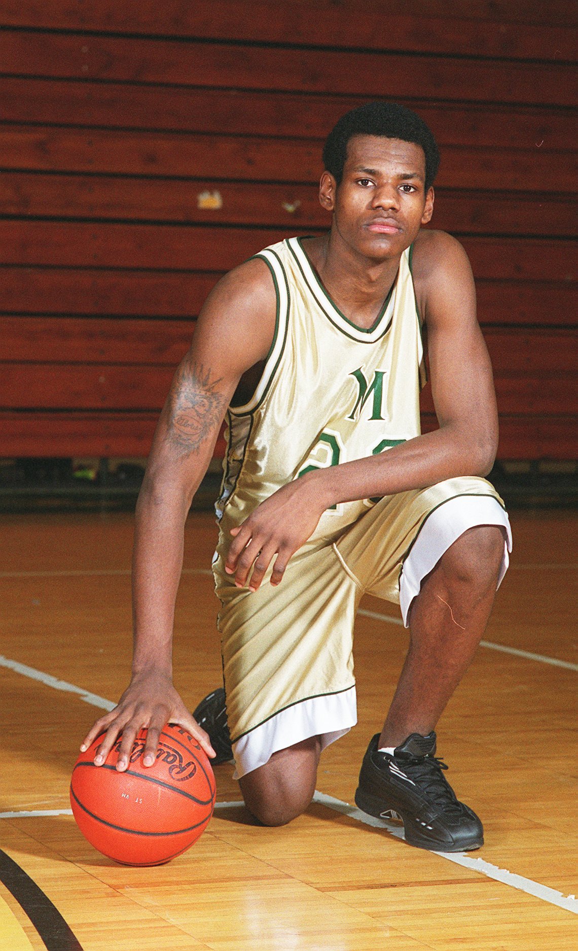 St. Vincent St. Marys basketball star, LeBron James.  March, 2001 (bill kennedy/plain dealer)