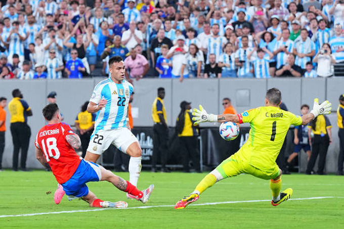 Lautaro scored the only goal in the match between Chile and Argentina